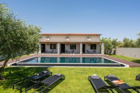 Eightyfour Living with private pool